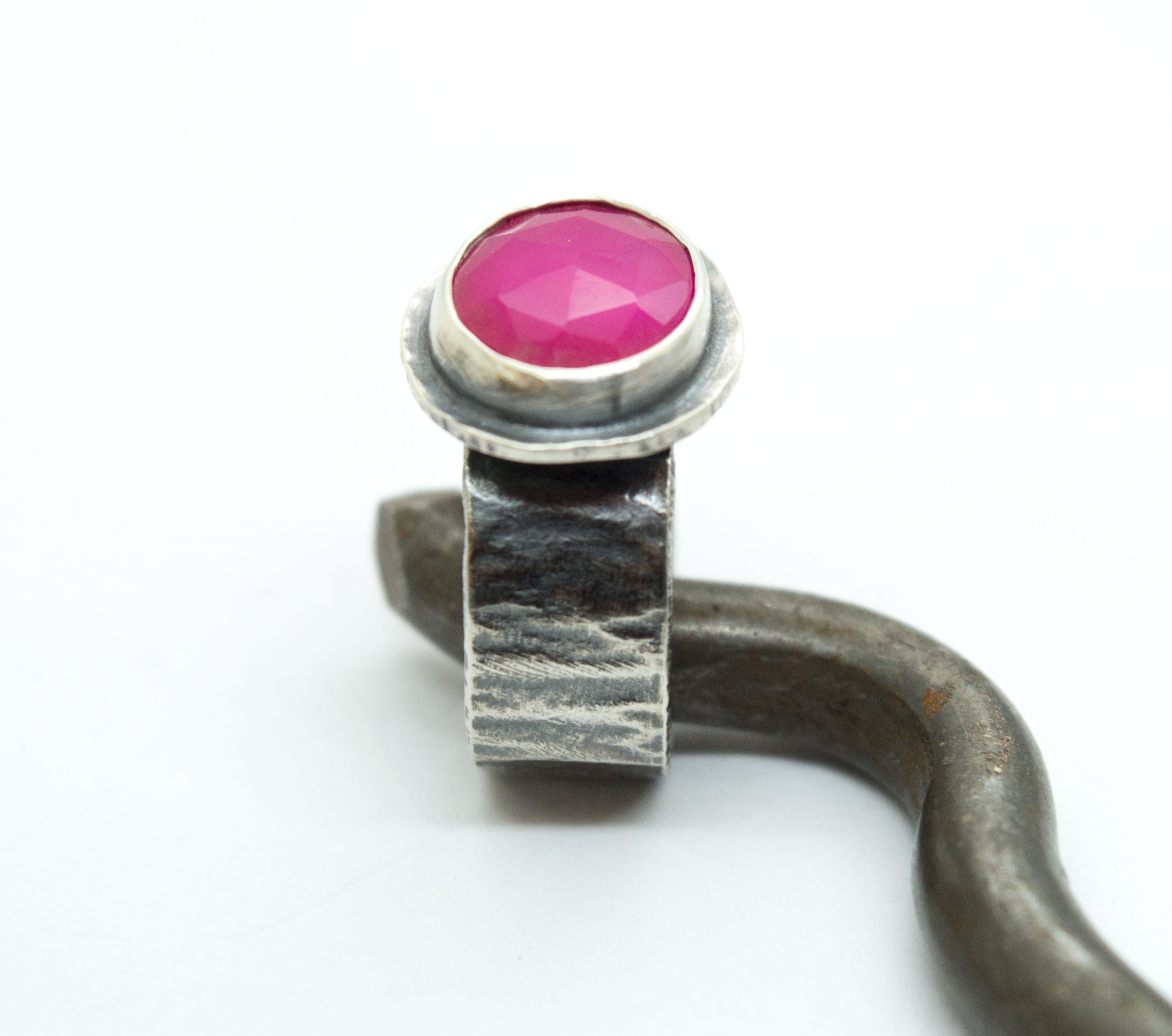 Ασημένιο δαχτυλίδι 925 με Ρόζ Χαλκηδόνιο(Pink chalcedony) - SILVERstro Κοσμήματα