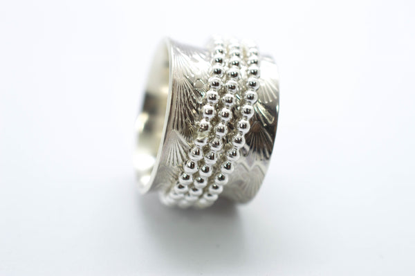 megala asimenia daxtilidia