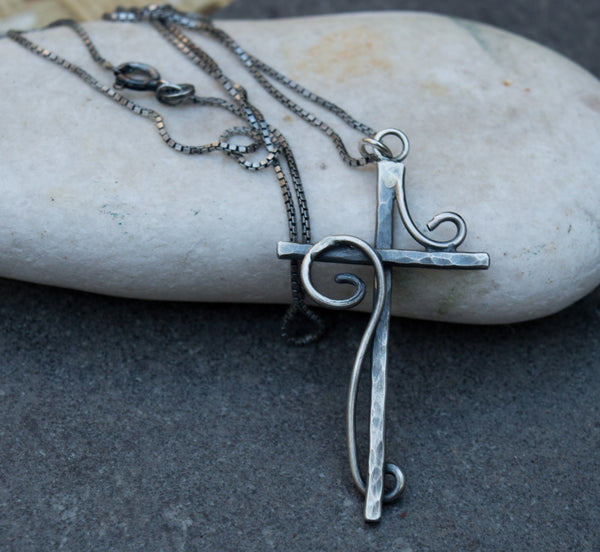 Ασημένιος γυναικείος σταυρός