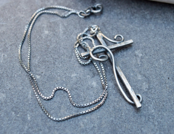 Ασημένιος γυναικείος σταυρός