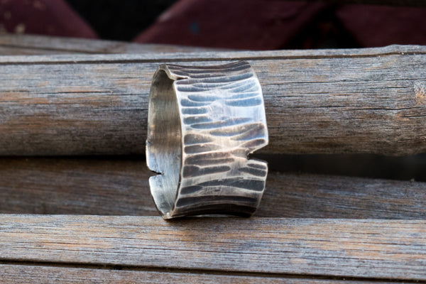 Ασημένιο σφυρήλατο δαχτυλίδι