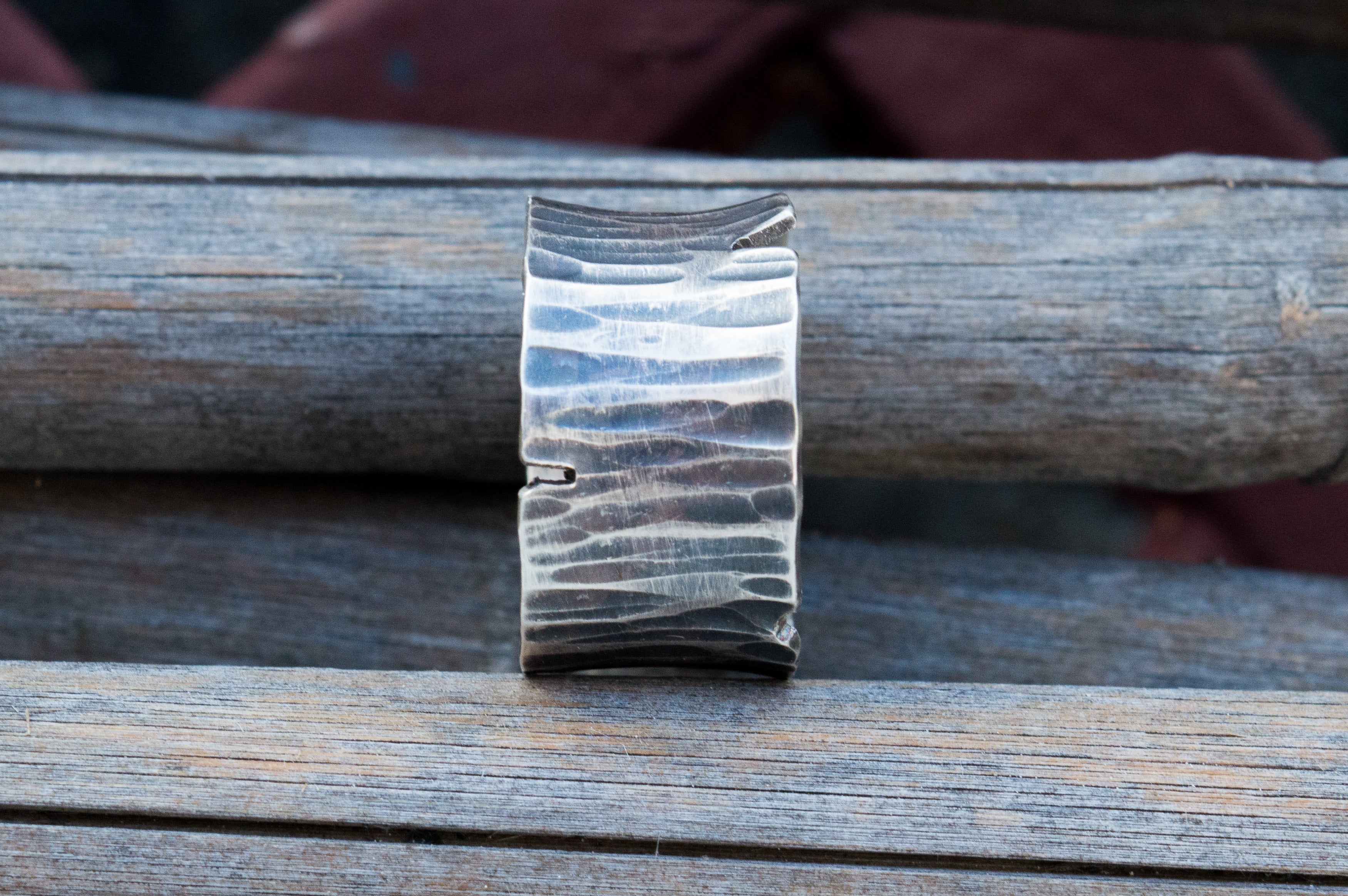 Ασημένιο σφυρήλατο δαχτυλίδι