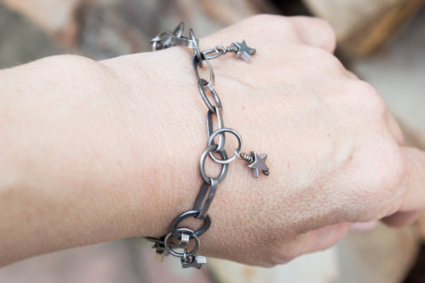 Ασημένιο χειροποίητο βραχιόλι αλυσίδα με Αιματίτη