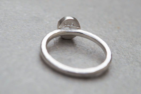 Ασημένιο δαχτυλίδι με Αμέθυστο (Amethyst)