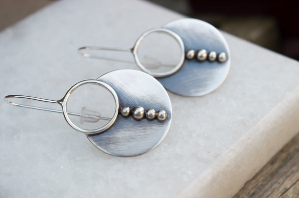 asimenia xeiropoiita skoularikia