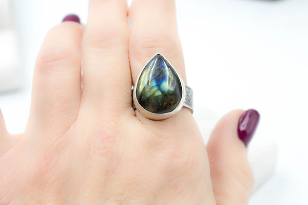 δαχτυλίδι με Λαμπραδορίτη