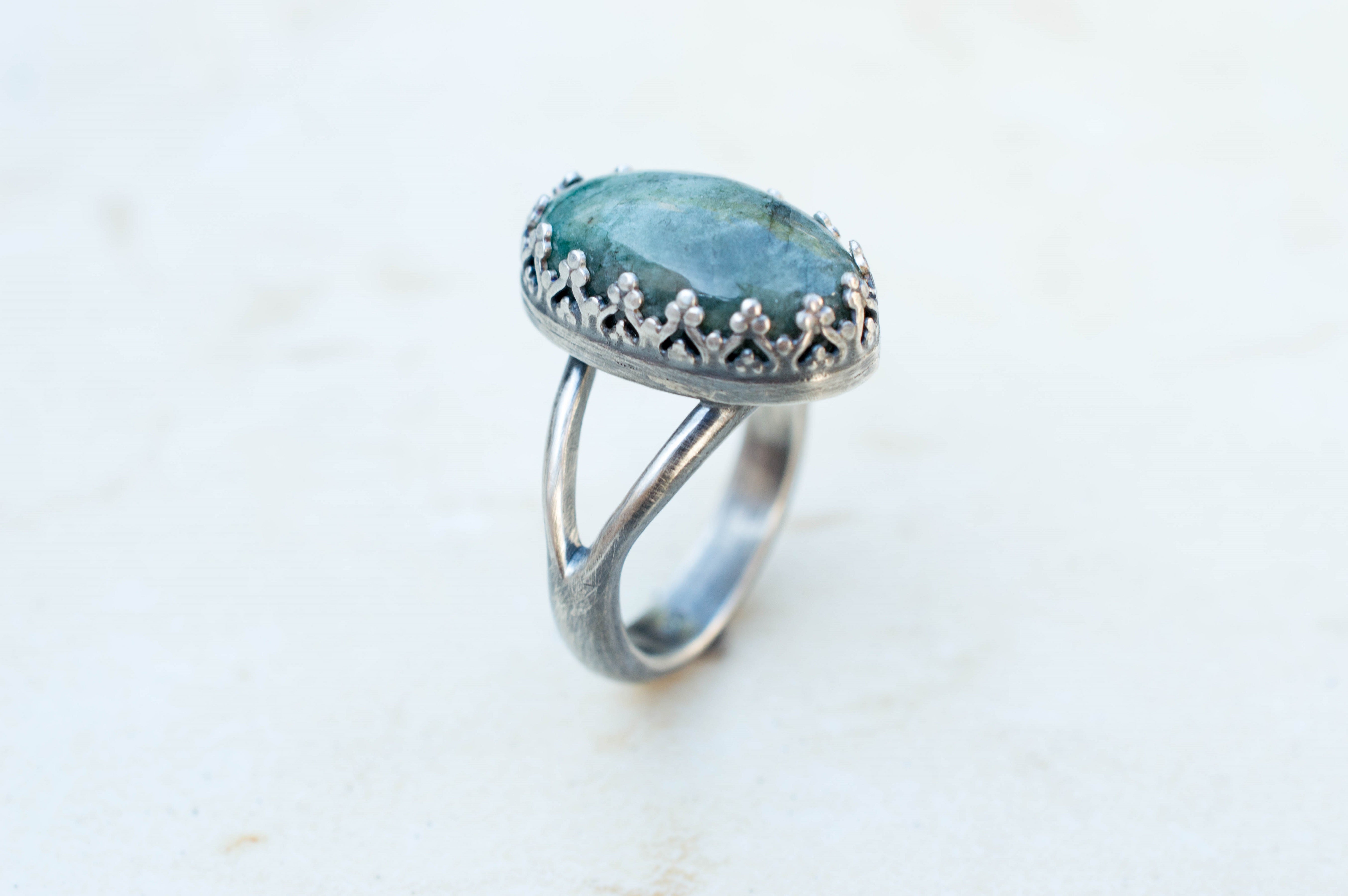 Silver ring with Emerald