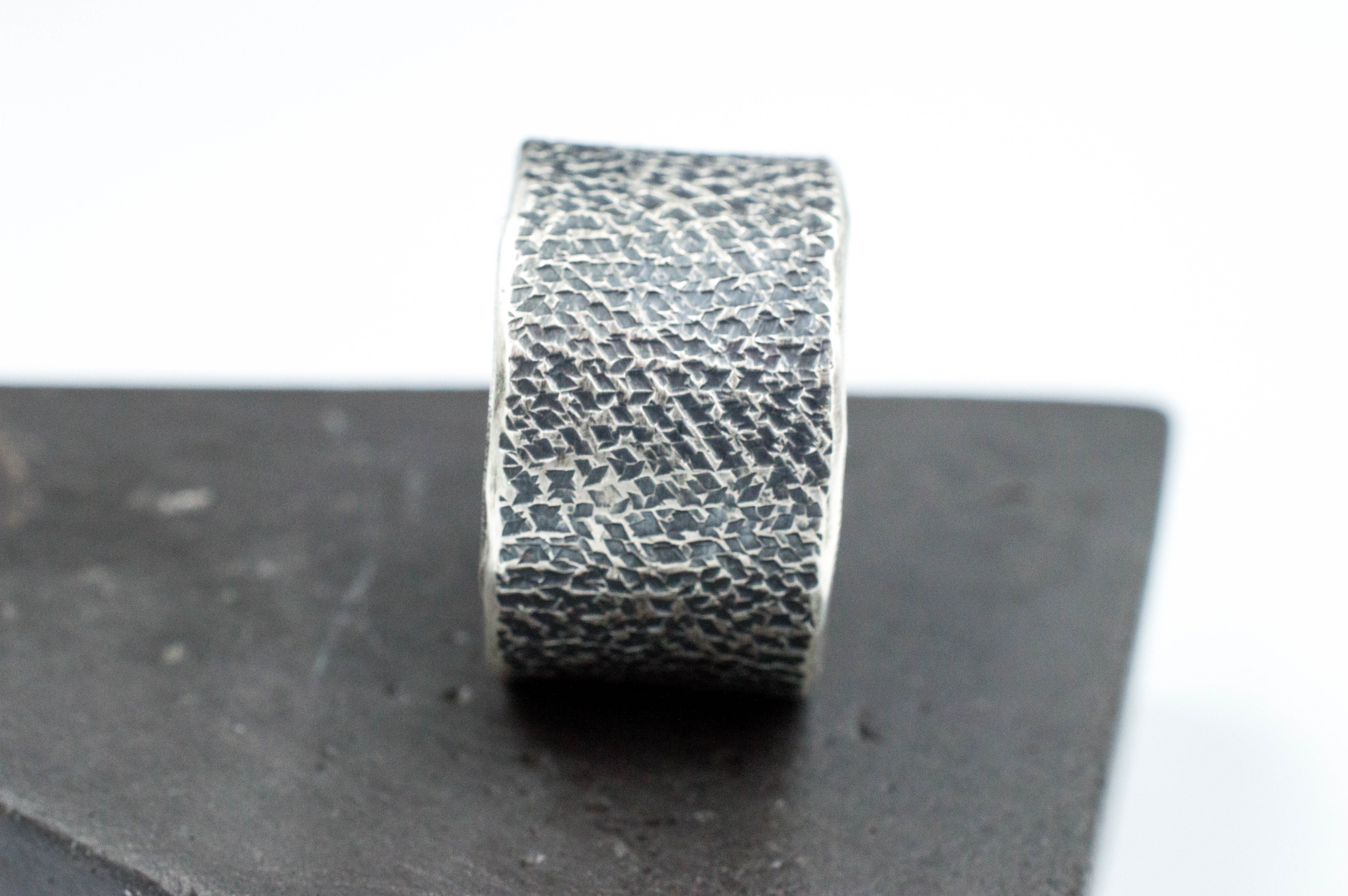 ανδρικά κοσμήματα