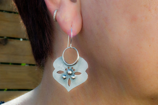 ασημένια σκουλαρίκια κρεμαστά