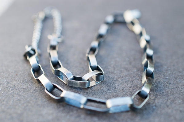 ασημένια αλυσίδα