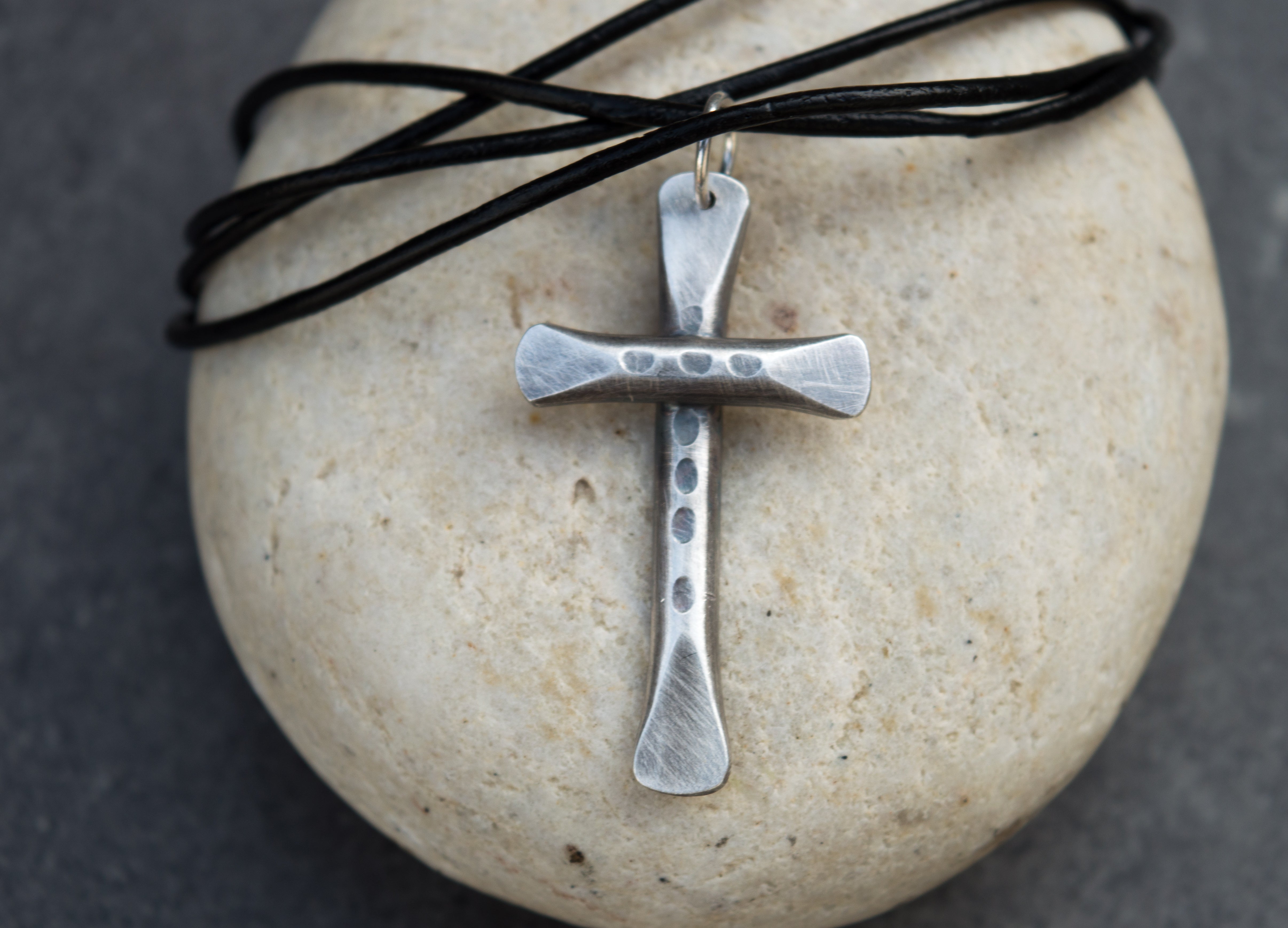 antrikos stabros me kordoni