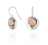 ασημένια σκουλαρίκια κρεμαστα με ροζ πετρα χαλαζία