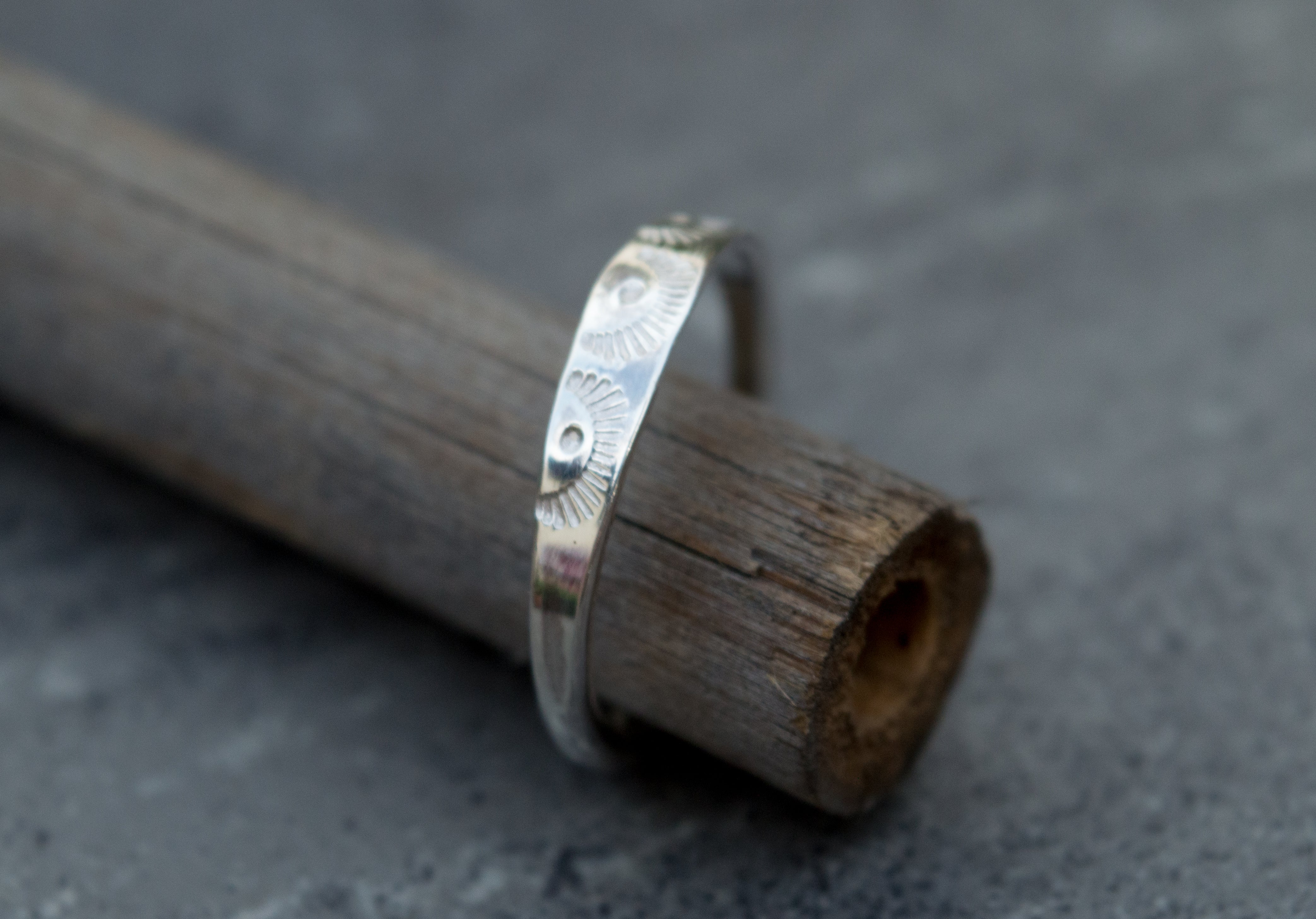 οικονομικά ασημένια δαχτυλίδια