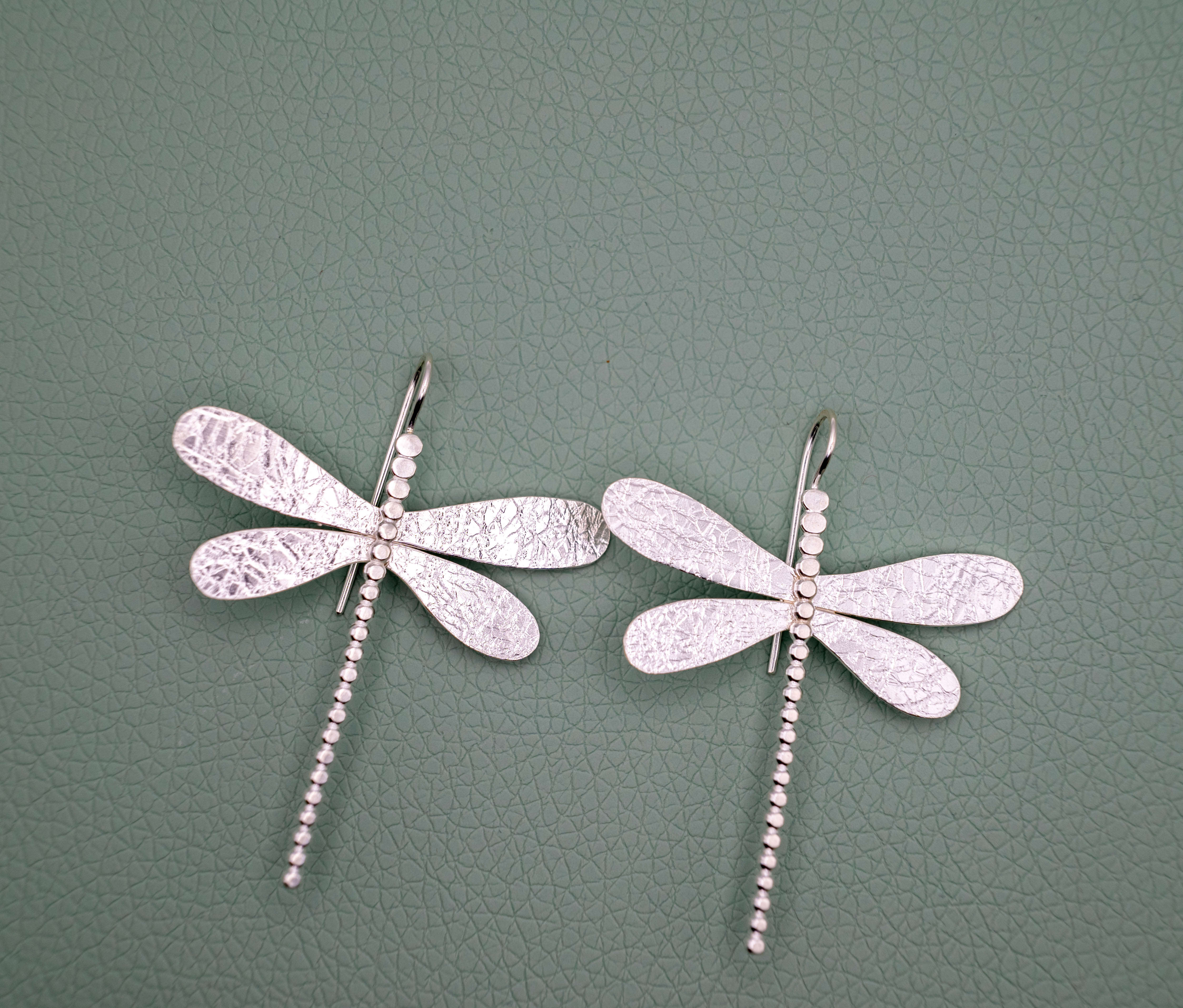 skoularikia asimenia libeloules