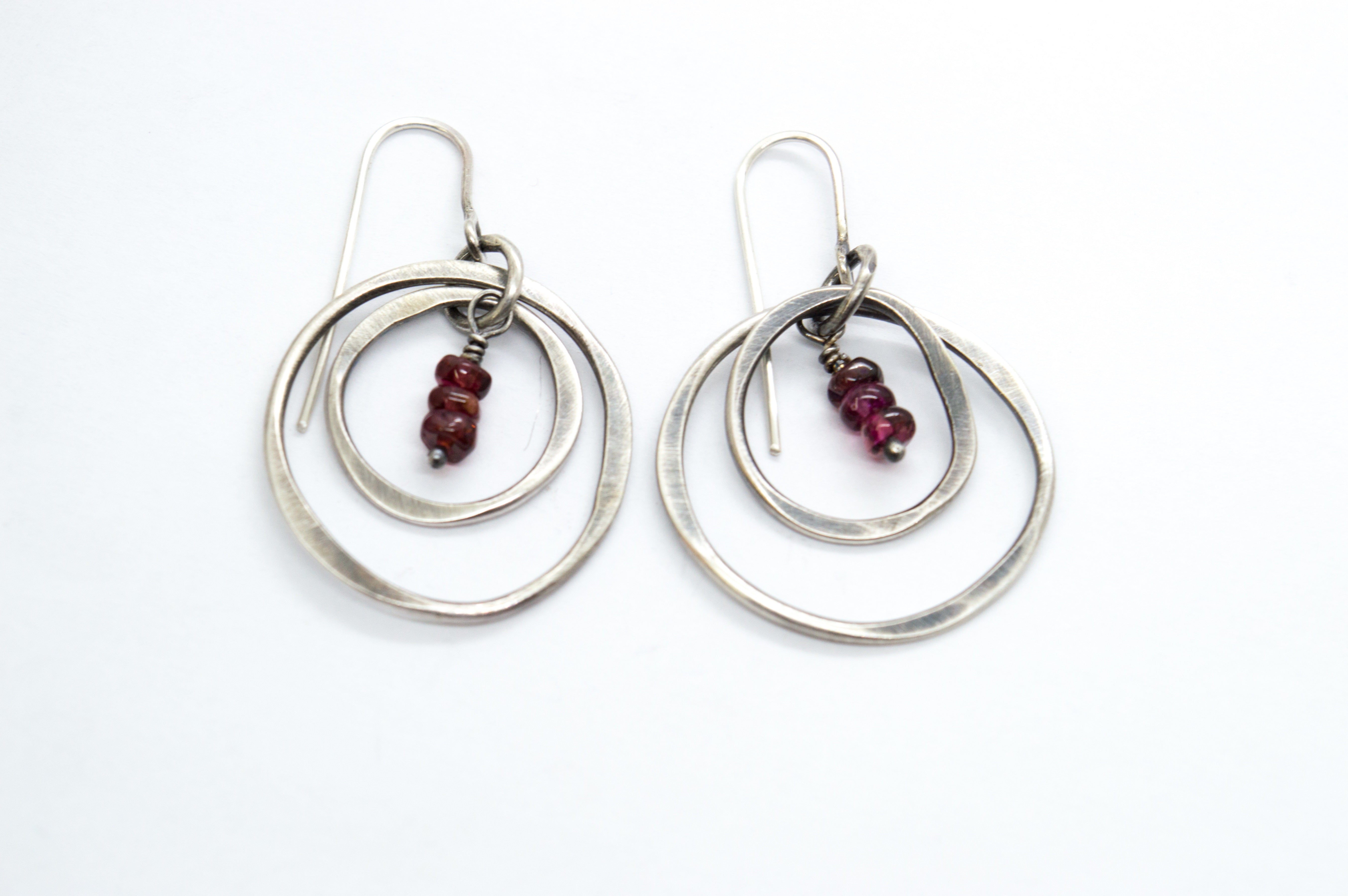 Ασημένια σκουλαρίκια με Red Garnet (Κόκκινο Γρανάτη) - SILVERstro Κοσμήματα