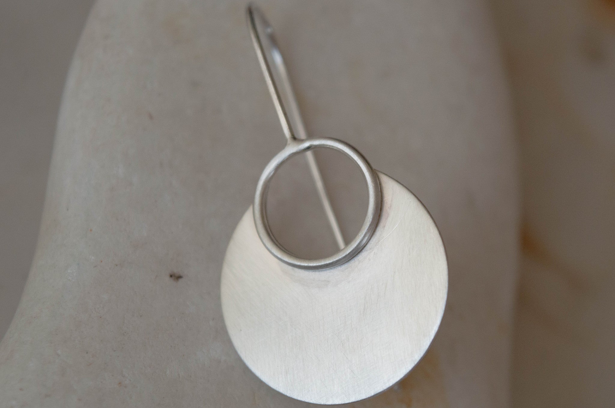 Ασημένια Χειροποίητα Σκουλαρίκια Κύκλοι 40mm – Minimal Design