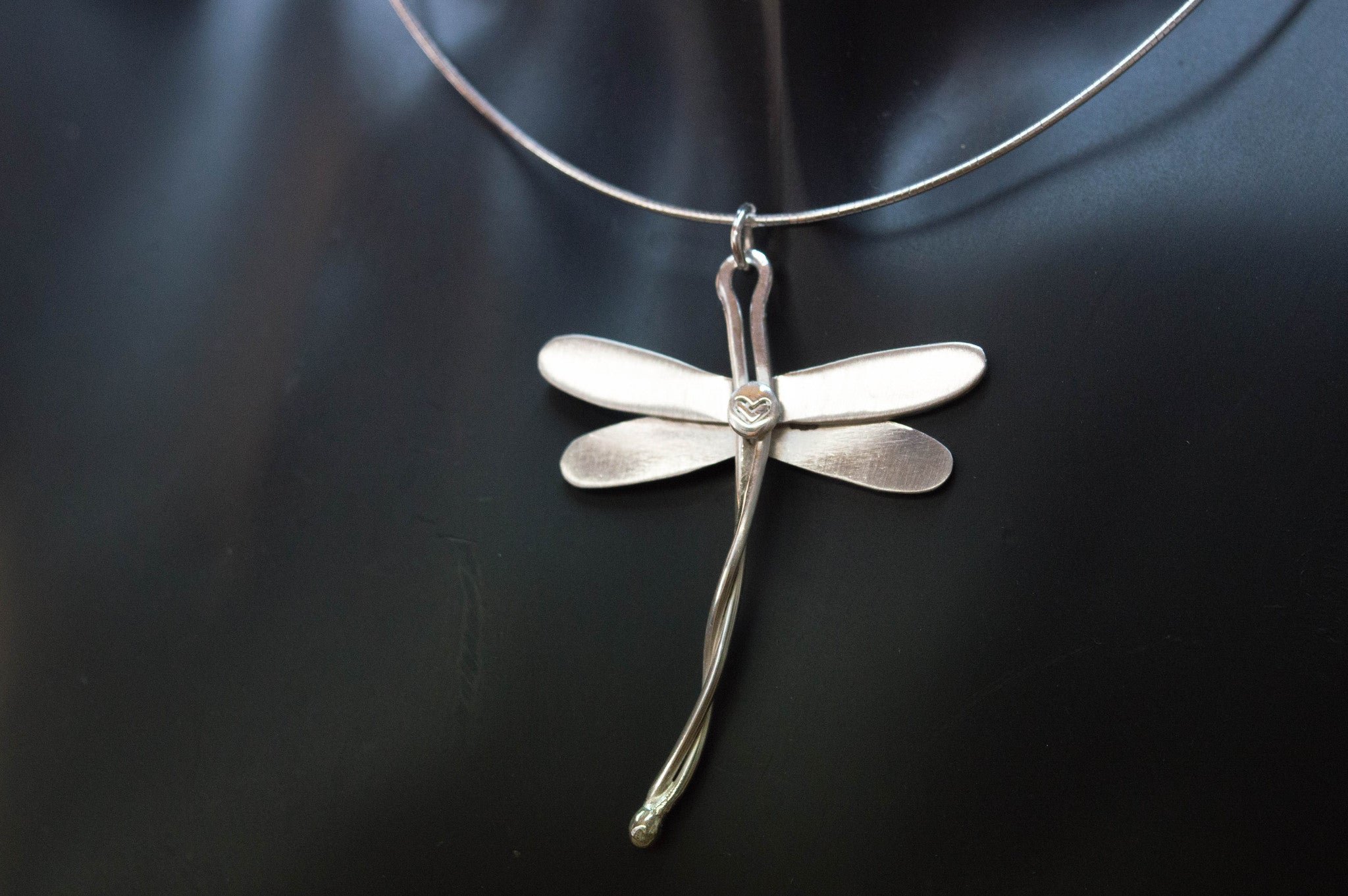 ασημενιο κολιε λιβελουλα