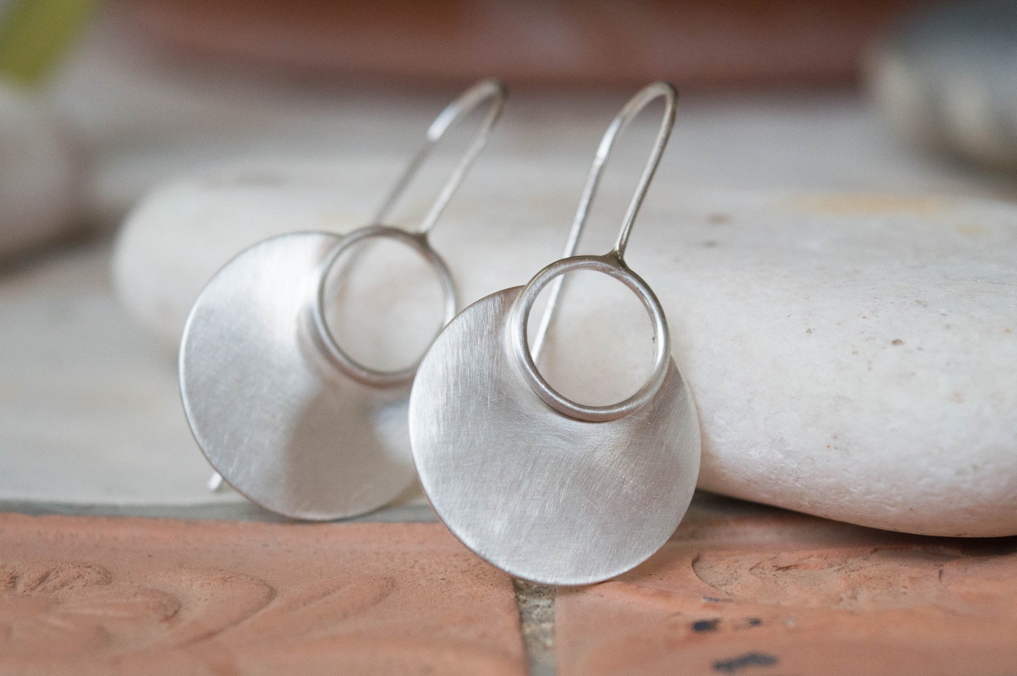 Ασημένια Χειροποίητα Σκουλαρίκια Κύκλοι 40mm – Minimal Design