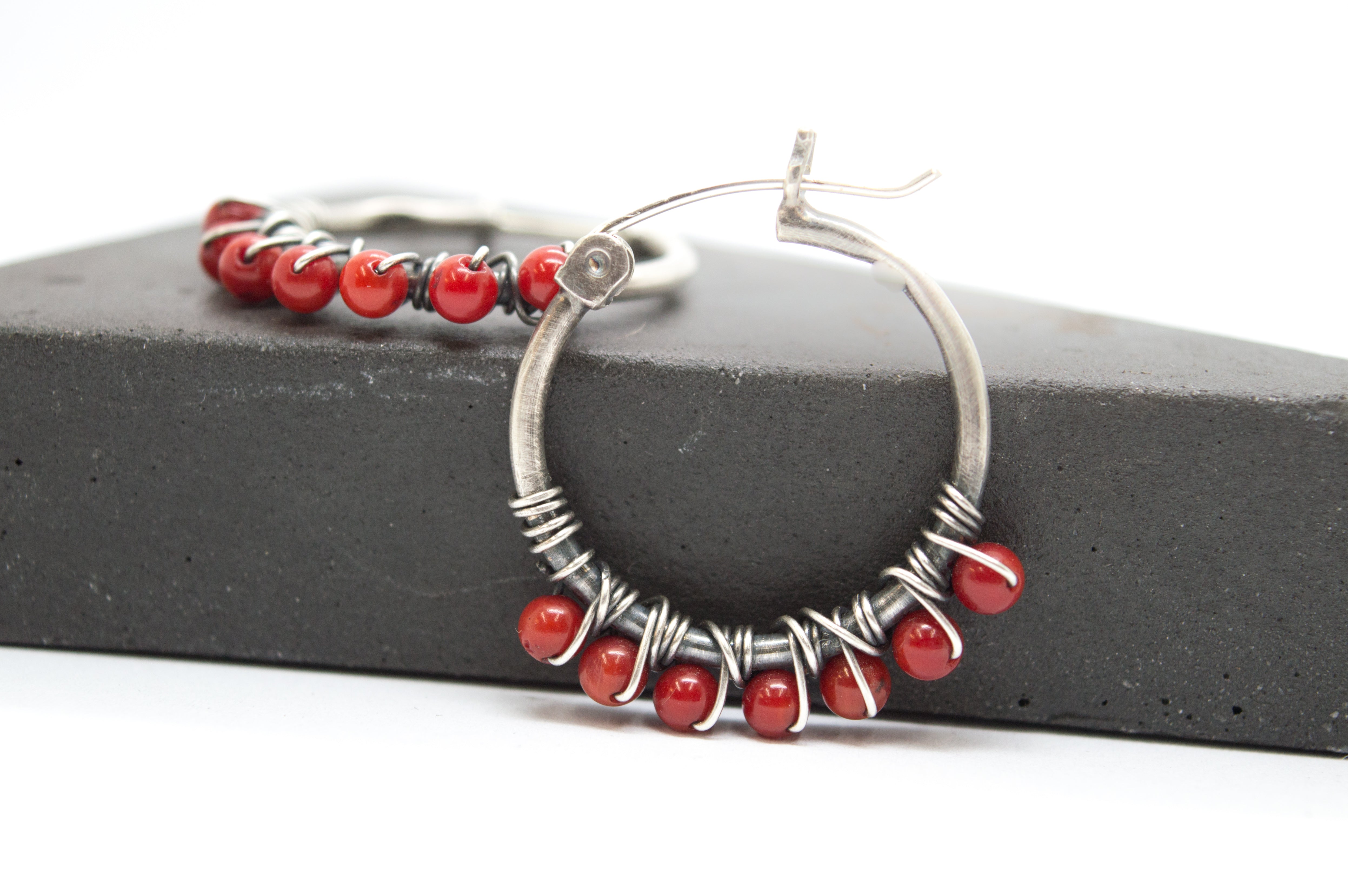 Κρίκοι ασημένιοι με Κόκκινο Κοράλλι(red coral) - SILVERstro Κοσμήματα