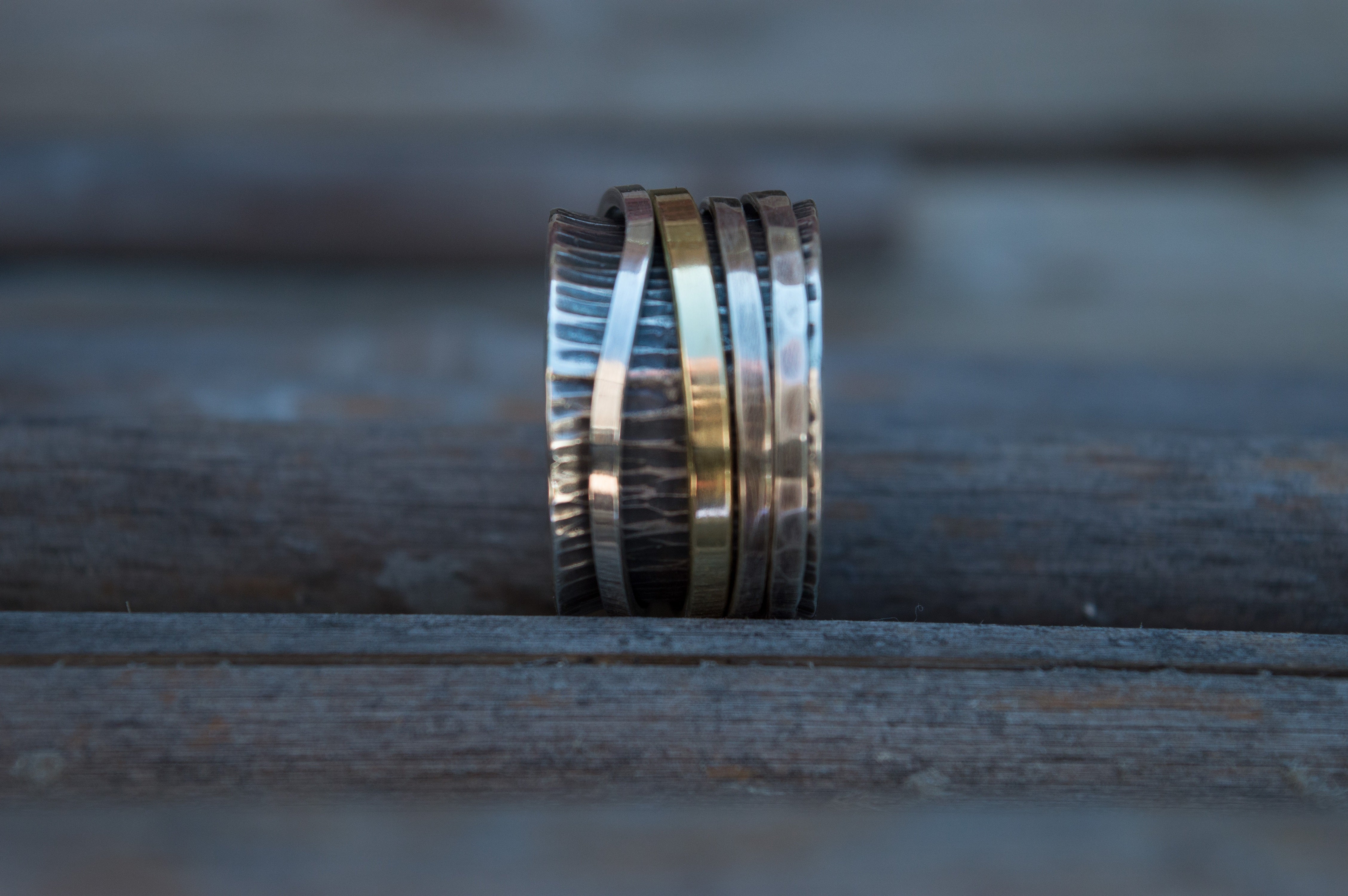 Spinner 15mm ασήμι boho-industrial με ορείχαλκο και σύρμα 1,5mm – πλάγια όψη – SILVERstro